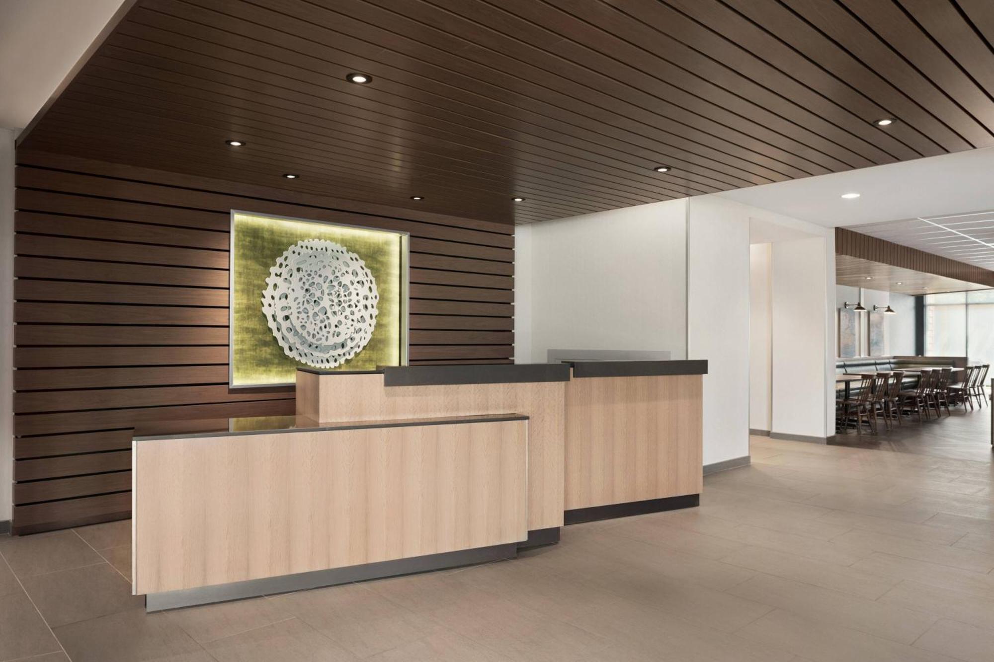 Fairfield Inn & Suites By Marriott Milwaukee West West Milwaukee Extérieur photo