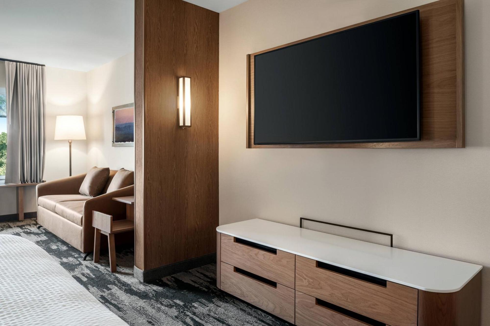 Fairfield Inn & Suites By Marriott Milwaukee West West Milwaukee Extérieur photo