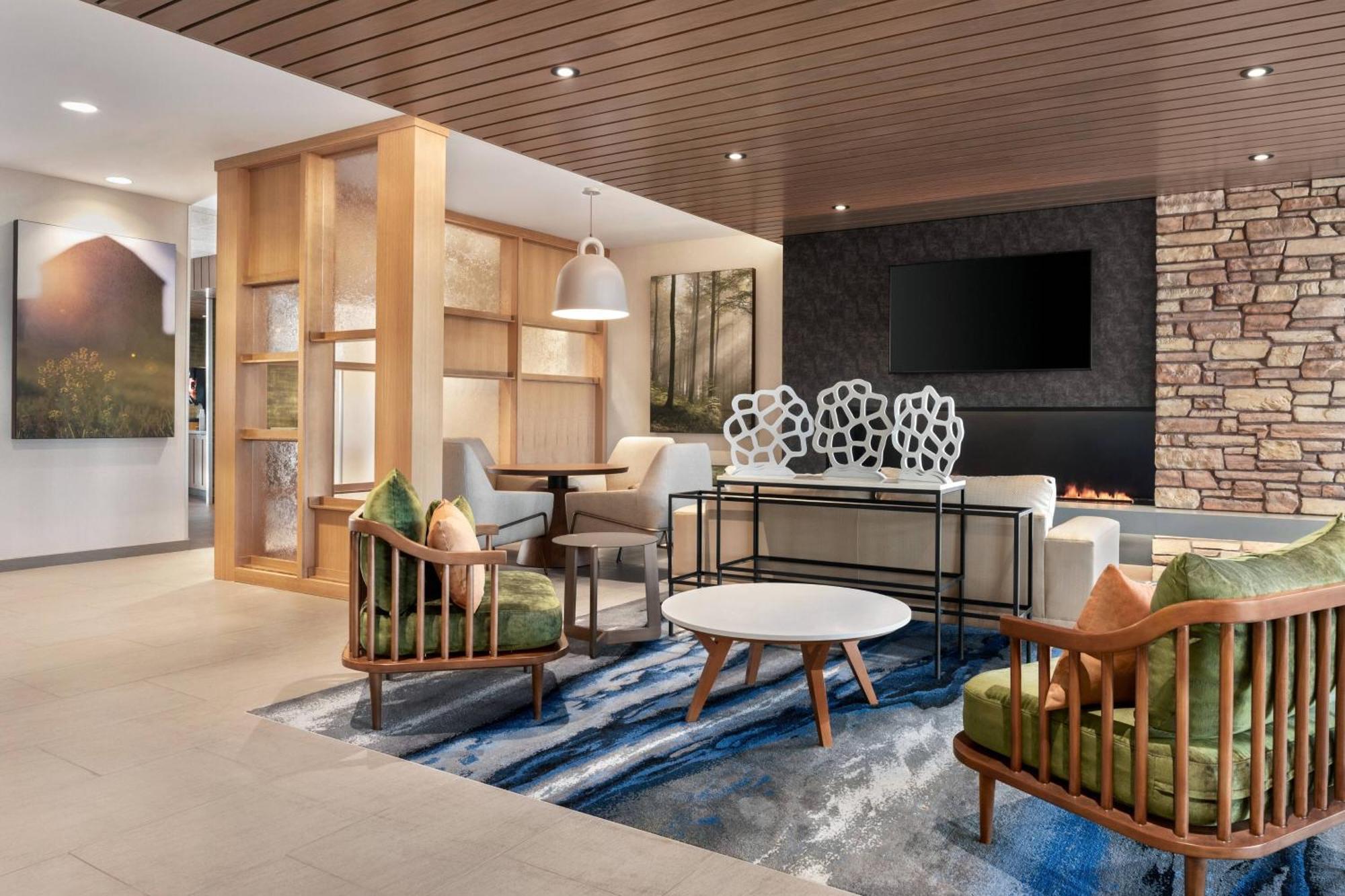Fairfield Inn & Suites By Marriott Milwaukee West West Milwaukee Extérieur photo